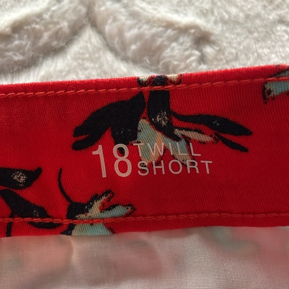 A.n.a floral print twill shorts - Picture 6 of 6